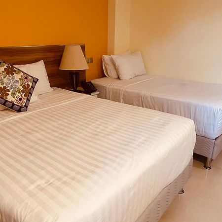 The Grand View Hotel มาเล ภายนอก รูปภาพ